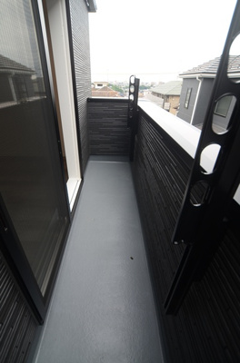 【バルコニー】 | 座間市立野台2丁目 新築戸建て　全3棟【仲介手数料無料】