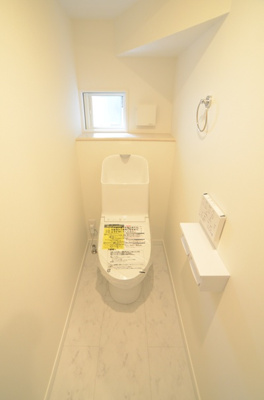 【トイレ】 | 座間市立野台2丁目 新築戸建て　全3棟【仲介手数料無料】 | 1階