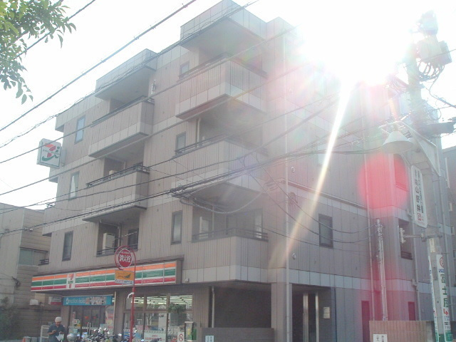 ソレイユ小林の外観|便利な駅徒歩２分　耐震耐火旭化成ヘーベルメゾン　１Ｆセブンイレブン