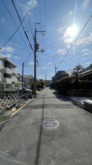 【前面道路含む現地写真】