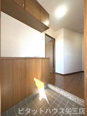 KTハイツの玄関|収納もある玄関です