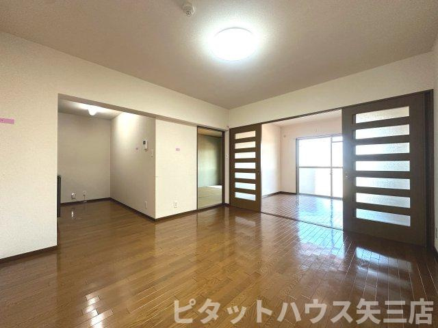 KTハイツの居間・リビング|リビングです