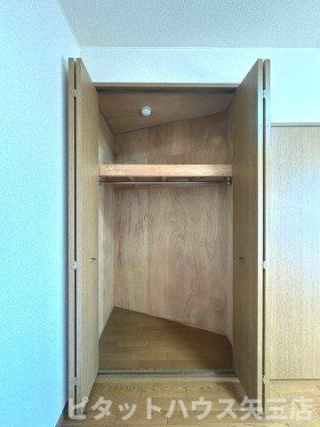 KTハイツの収納|たっぷりとした収納スペースです