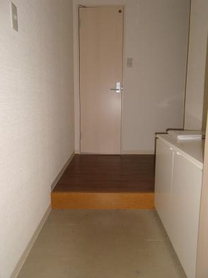 チェリーブロッサム嵯峨野の玄関