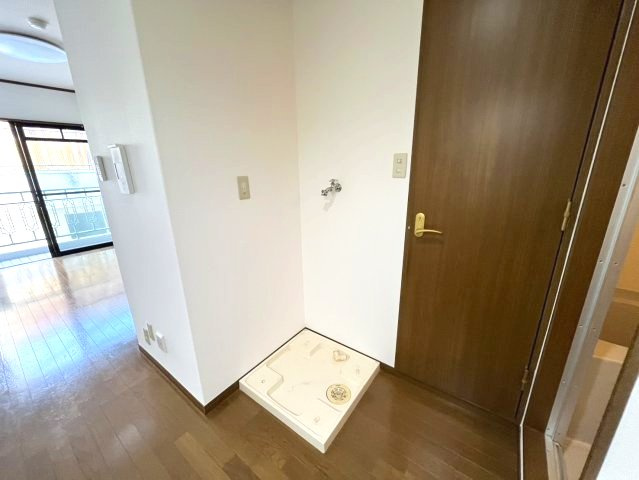 ジオコート桂のその他|室内洗濯機置き場です