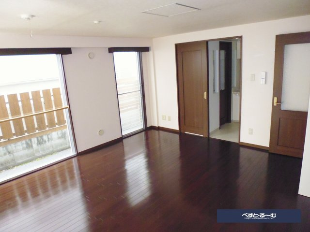 エザンス1の居間・リビング