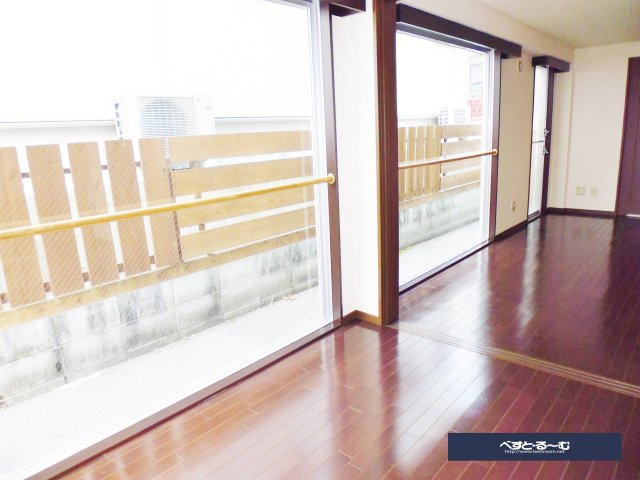 エザンス1の洋室