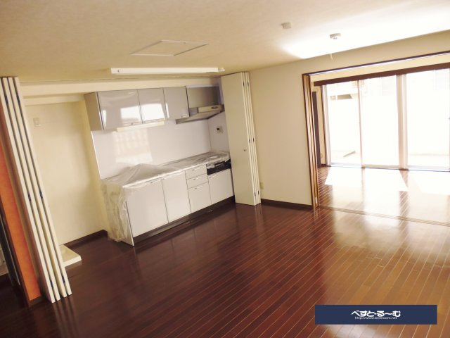 エザンス1の居間・リビング