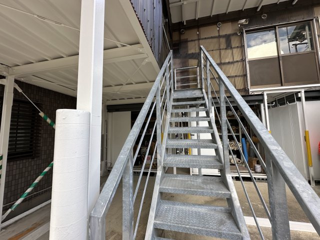 下大久保倉庫兼駐車場のその他共用部分|階段