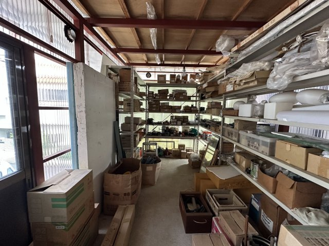 下大久保倉庫兼駐車場のその他|建物内の様子
