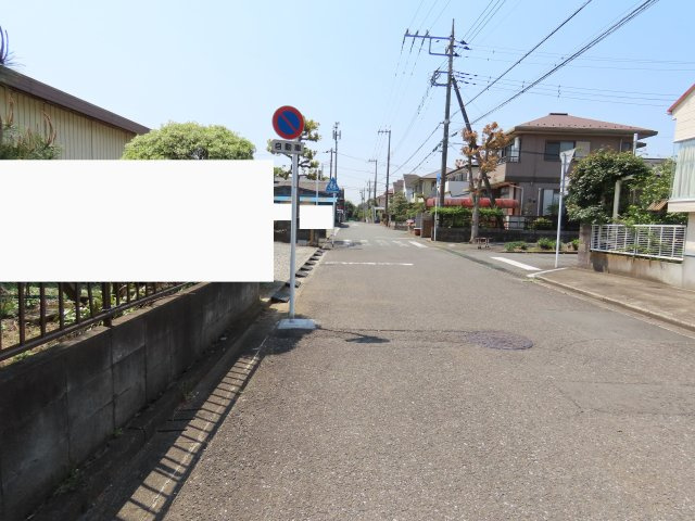 鶴ヶ島市松ヶ丘売地の前面道路含む現地写真