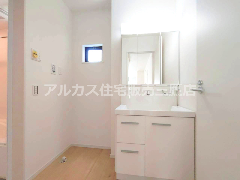 三鷹市牟礼１丁目 京王井の頭線 久我山駅 新築一戸建ての独立洗面台