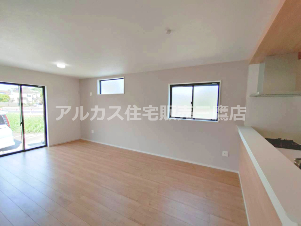 三鷹市牟礼１丁目 京王井の頭線 久我山駅 新築一戸建ての居間・リビング