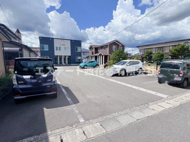 コーポKの駐車場