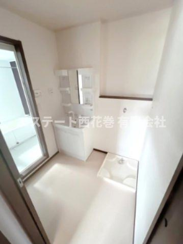 コーポKの洗面所|シャワー付き洗面化粧台