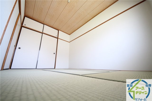 タウンハウスドミールA棟の和室