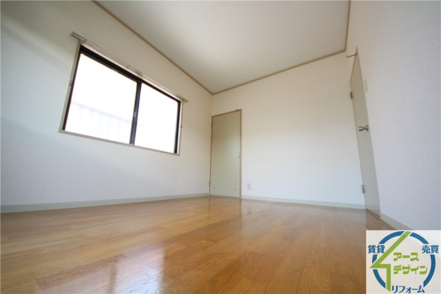 タウンハウスドミールA棟の洋室