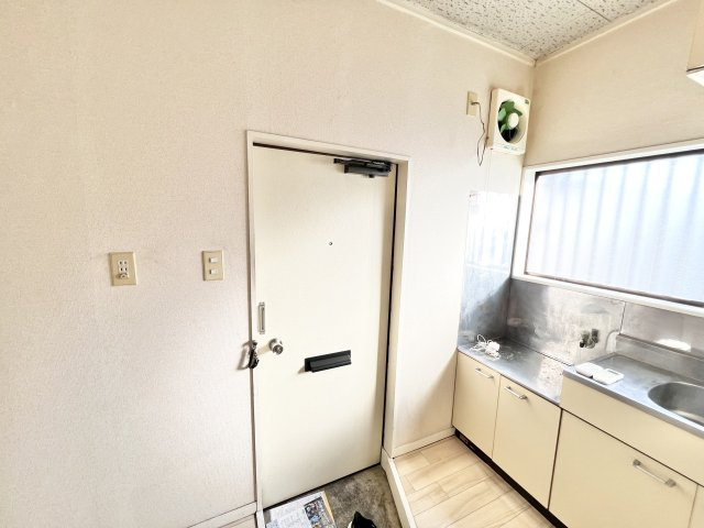 コーポゆりの玄関
