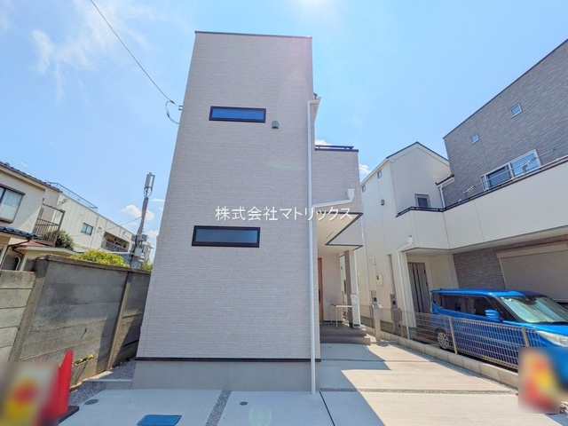 練馬区大泉町2丁目　コンパクト邸宅　穏やかな街並み　最終1棟の外観