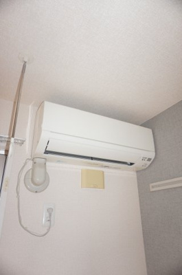 【設備】 | サニーフラット三ツ沢 | サニーフラット三ツ沢　エアコン
