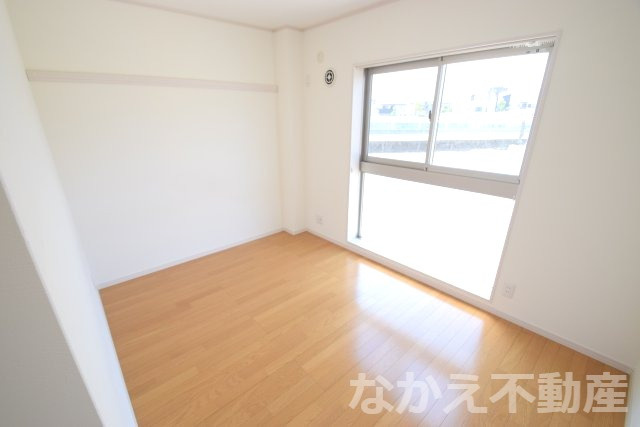 【居間・リビング】 | 使いやすい居間です