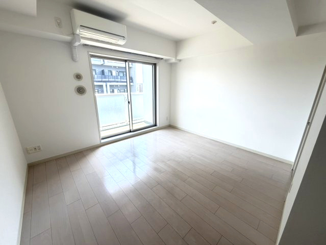 【居間・リビング】108二十人町