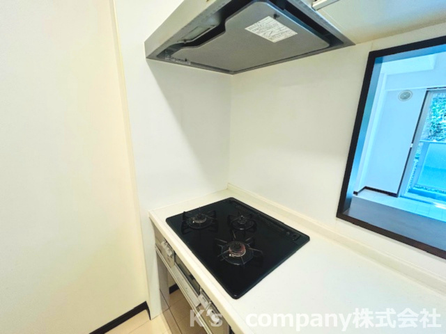 茅ヶ崎市本村4丁目　ジェームス湘南のキッチン|3口コンロでお料理の幅も広がります☆