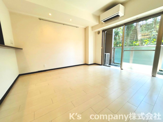 茅ヶ崎市本村4丁目　ジェームス湘南の居間・リビング|陽当たりの良いリビングダイニング☆