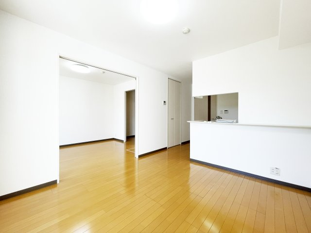 フォブールマドカの居間・リビング