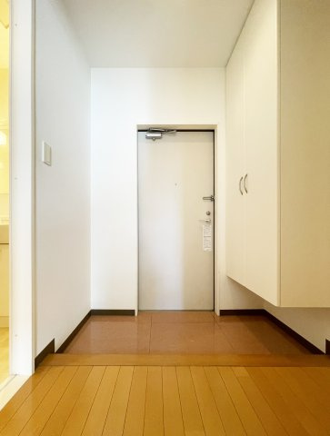 フォブールマドカの玄関