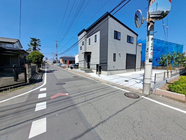 新築　前橋市上新田町の前面道路含む現地写真|現地写真　西側接道幅員約6ｍ