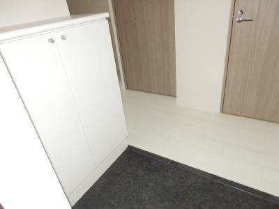 プレサンス京都四条大宮の玄関|玄関