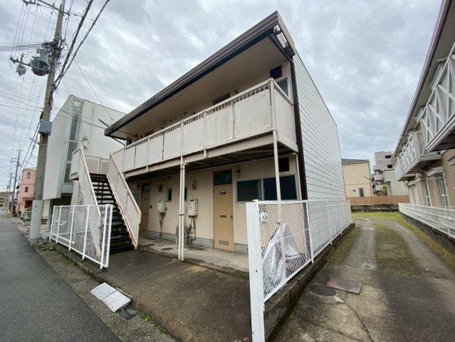 呉川町ハイツの外観