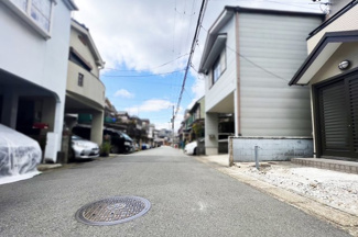 【前面道路含む現地写真】 | 〈こちらの物件〉に興味がある方はお気軽にお問い合わせ下さい！月々のお支払い希望額からお客様が購入可能な物件の価格をシミュレーション致します(*´▽｀*)
