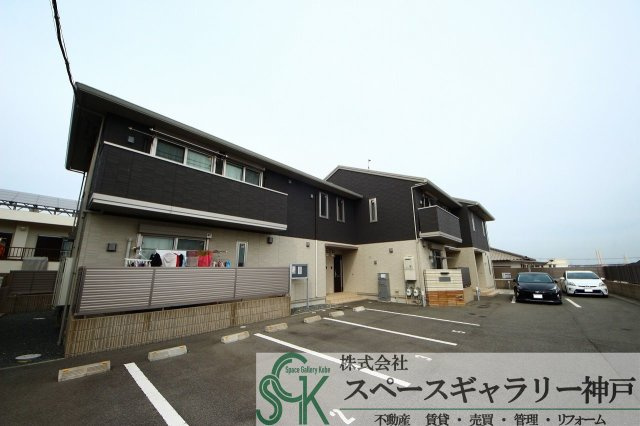 シャルムコート大久保の外観