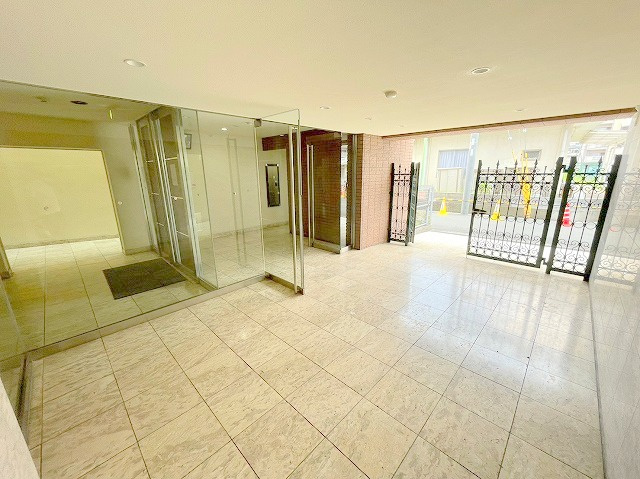 リセスコート2のロビー