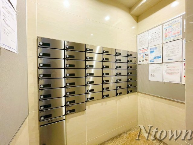 【その他共用部分】 | プレサンスロジェ泉 | メールボックスです