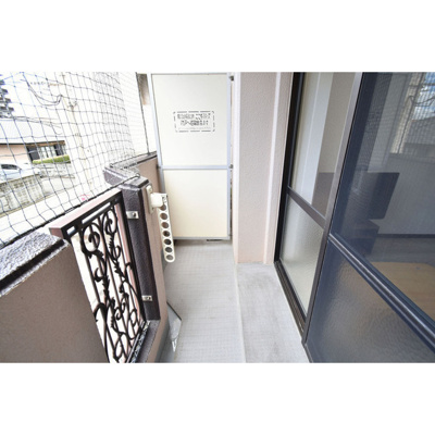 【バルコニー】 | トーカンマンション久留米駅東 | お洗濯にも便利なバルコニー付き