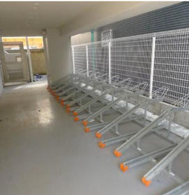 レオーネ南千住Ⅲの駐車場