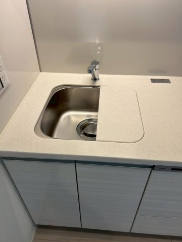 コンフォリアリヴ東池袋のキッチン