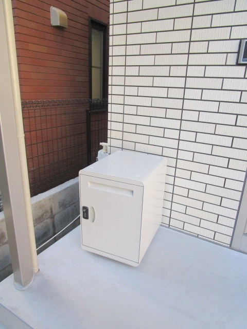 パークサイド白楽のロビー|宅配BOX設置済