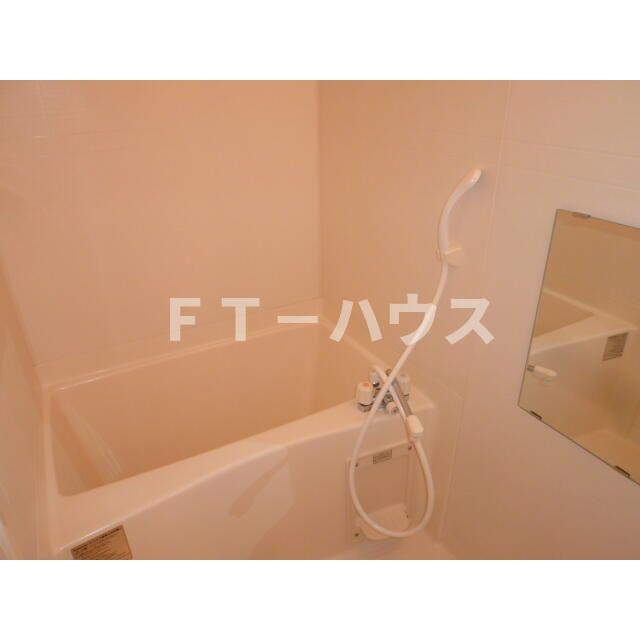 アムール　エフ　１番館の浴室