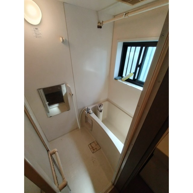 岐阜市日野南５丁目の店舗一部の浴室|1階部分