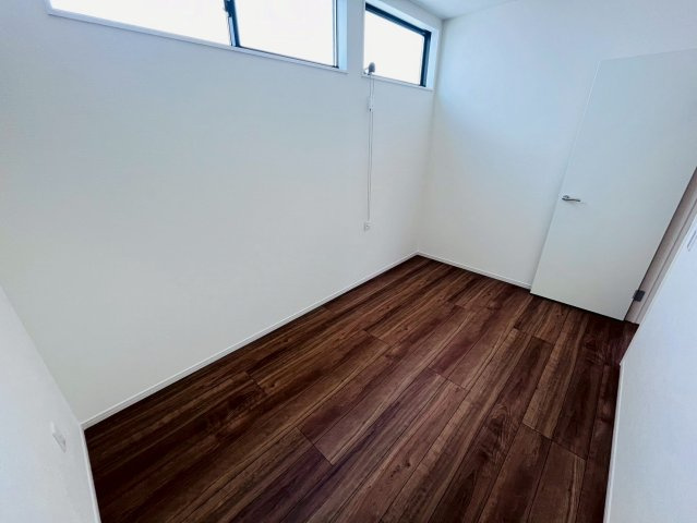 ケイアイグレイス／南区富合町１期／１号棟の洋室|光が差し込む明るい洋室です。