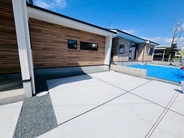 ケイアイグレイス／南区富合町１期／１号棟の駐車場|駐車スペースは3台分。