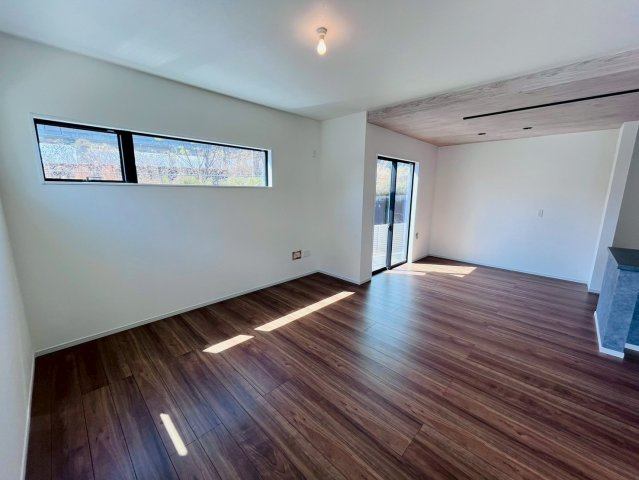 ケイアイグレイス／南区富合町１期／１号棟の居間・リビング|リビング全体が見渡せるので、ご家族の様子を見ながらのんびり。