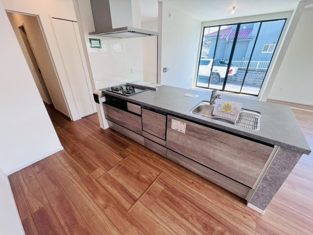 ケイアイグレイス／南区富合町１期／１号棟のキッチン|カウンターキッチンで食事の準備をしながら家族とコミュニケーションもとれます。