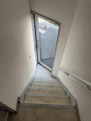 【玄関】 | 岩屋北町店舗