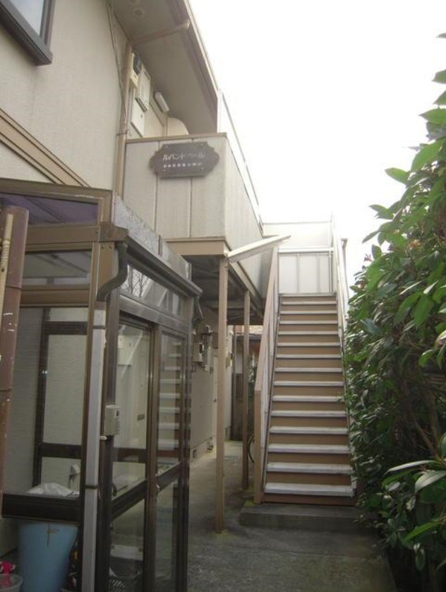 杉並区荻窪３丁目のアパート