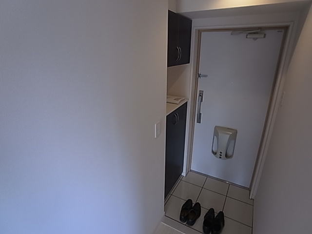 神戸市長田区神楽町５丁目の賃貸マンションの玄関|シューズボックス付き